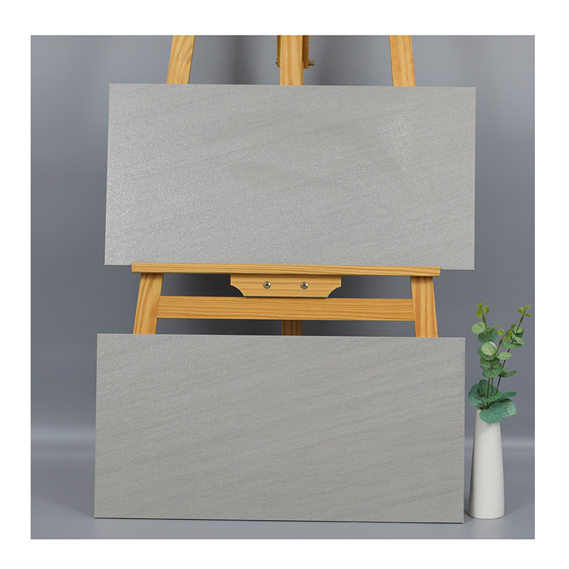 Foshan 300*600mm Porcelain Rustic Tiles สีเทาเข้มกันลื่นสำหรับ Home Hotel