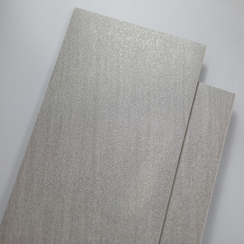 Foshan 300*600mm Porcelain Rustic Tiles สีเทาเข้มกันลื่นสำหรับ Home Hotel