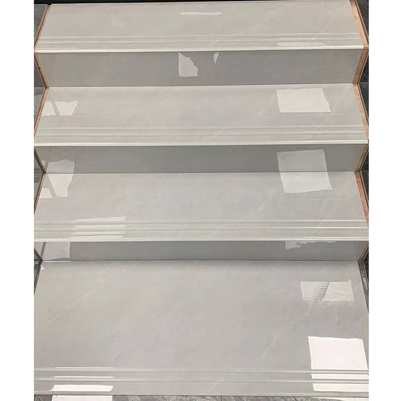 กระเบื้องพอร์ซเลนดูหินอ่อน 1200 * 470 มม. กระเบื้องบันไดขั้นบันไดเคลือบเงาแบบเต็มตัว