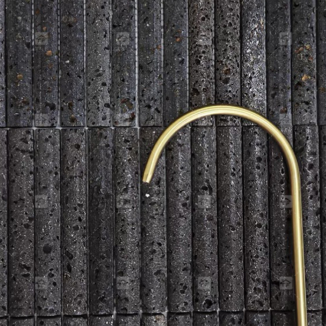 สีดําโค้งหินปูนหินโมไซค์ตกแต่งตู้น้ํา Backsplash Tile